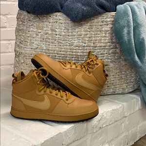 nike path wntr sneaker boots